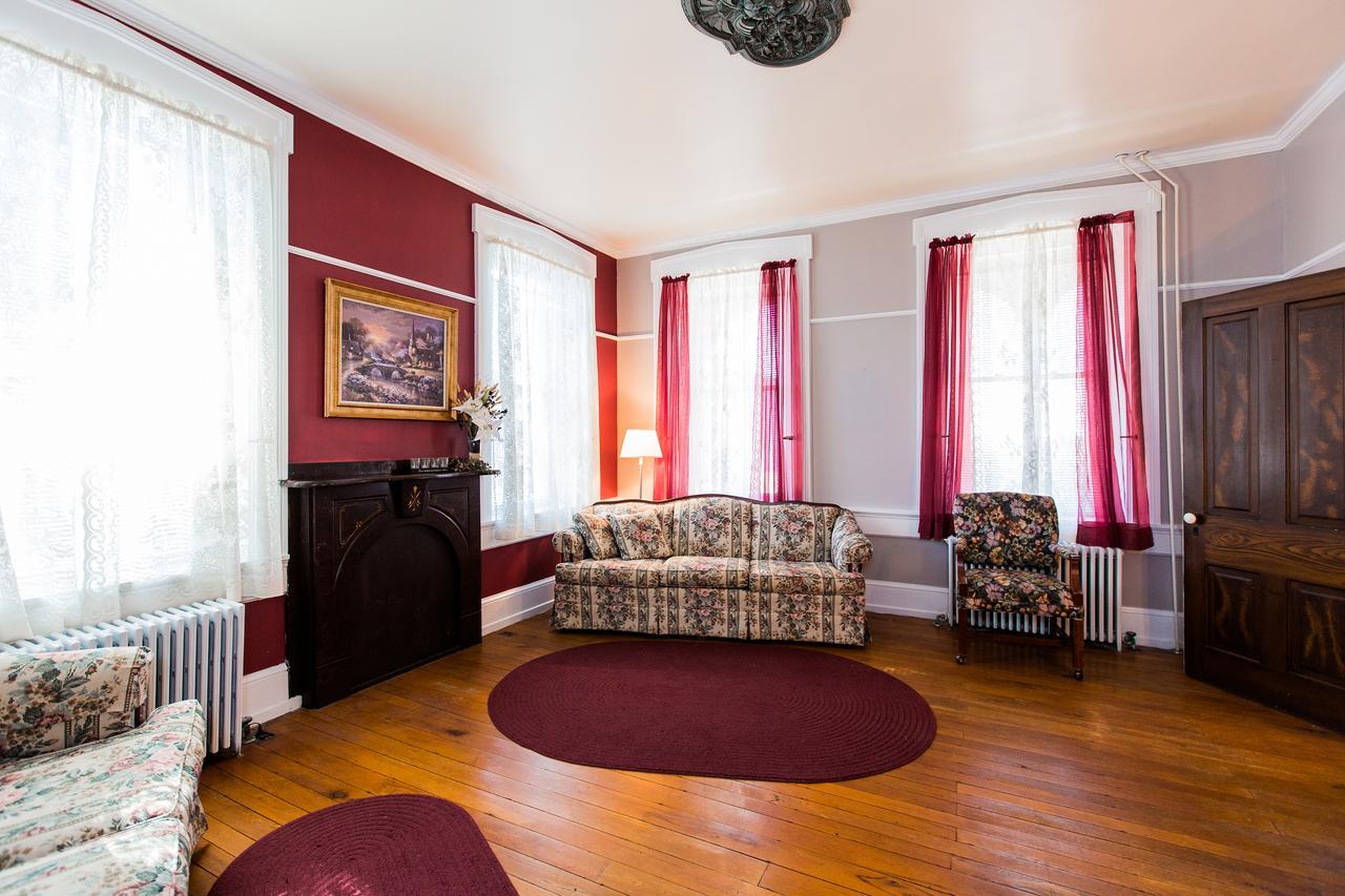 Red Rose Bed & Breakfast Smoketown  Bagian luar foto